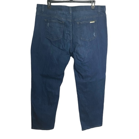 Michael Kors Distressed‎ Boyfriend Jean - Picture 3 of 10